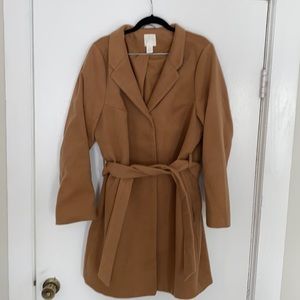 HM size large camel color belted coat